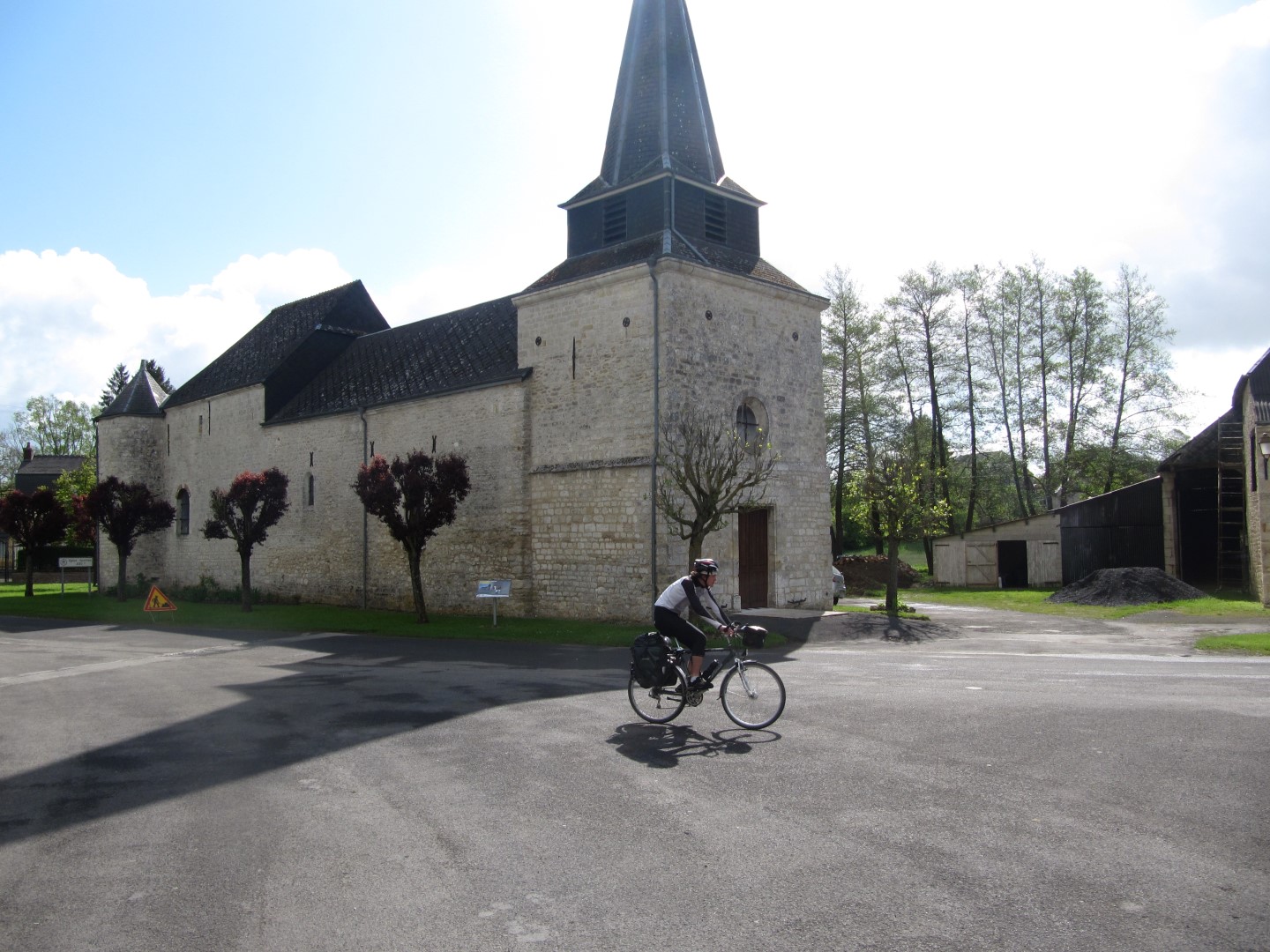 Gefortificeerde kerk